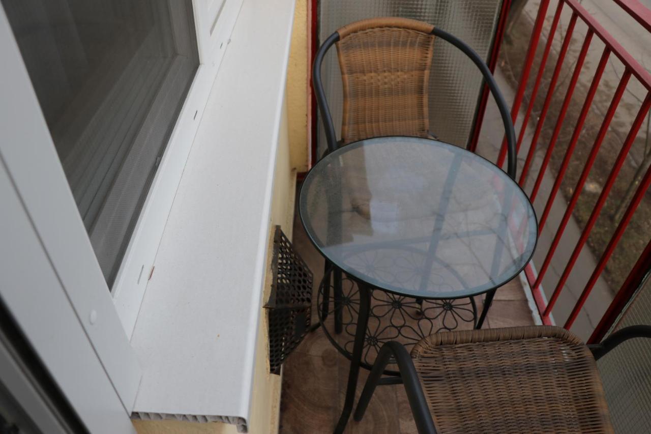 Petofi Apartman Apartment Szeged Ngoại thất bức ảnh