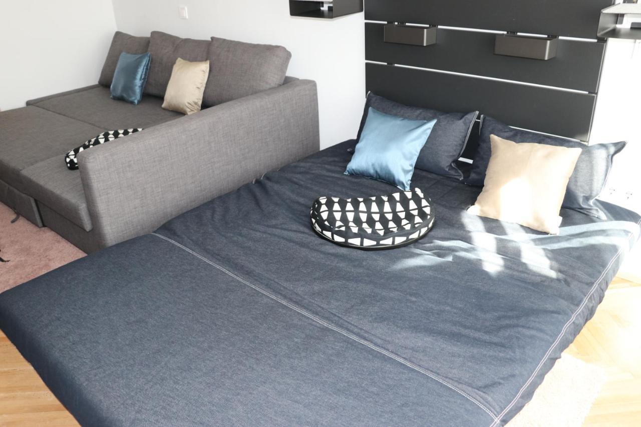 Petofi Apartman Apartment Szeged Ngoại thất bức ảnh