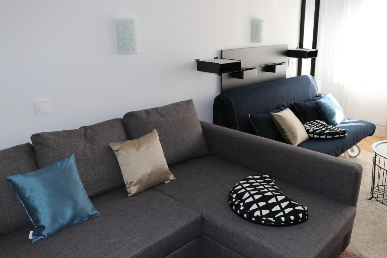 Petofi Apartman Apartment Szeged Ngoại thất bức ảnh