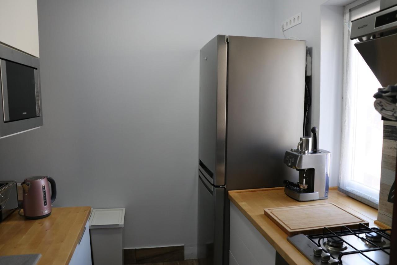 Petofi Apartman Apartment Szeged Ngoại thất bức ảnh