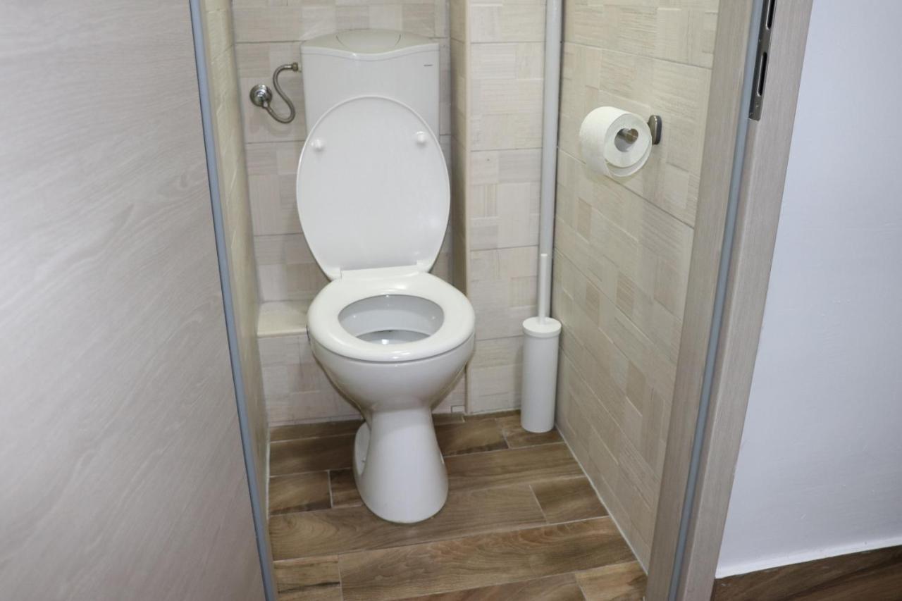 Petofi Apartman Apartment Szeged Ngoại thất bức ảnh