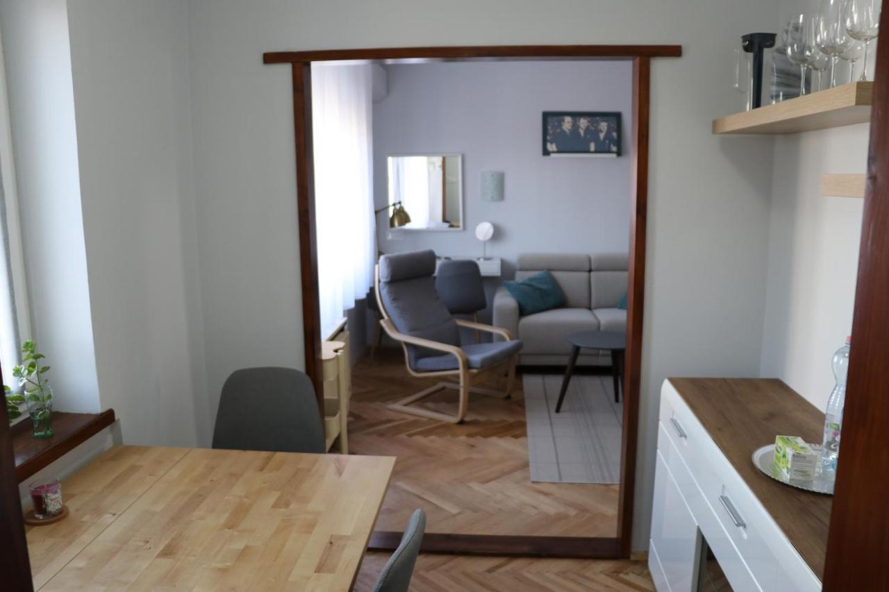 Petofi Apartman Apartment Szeged Ngoại thất bức ảnh